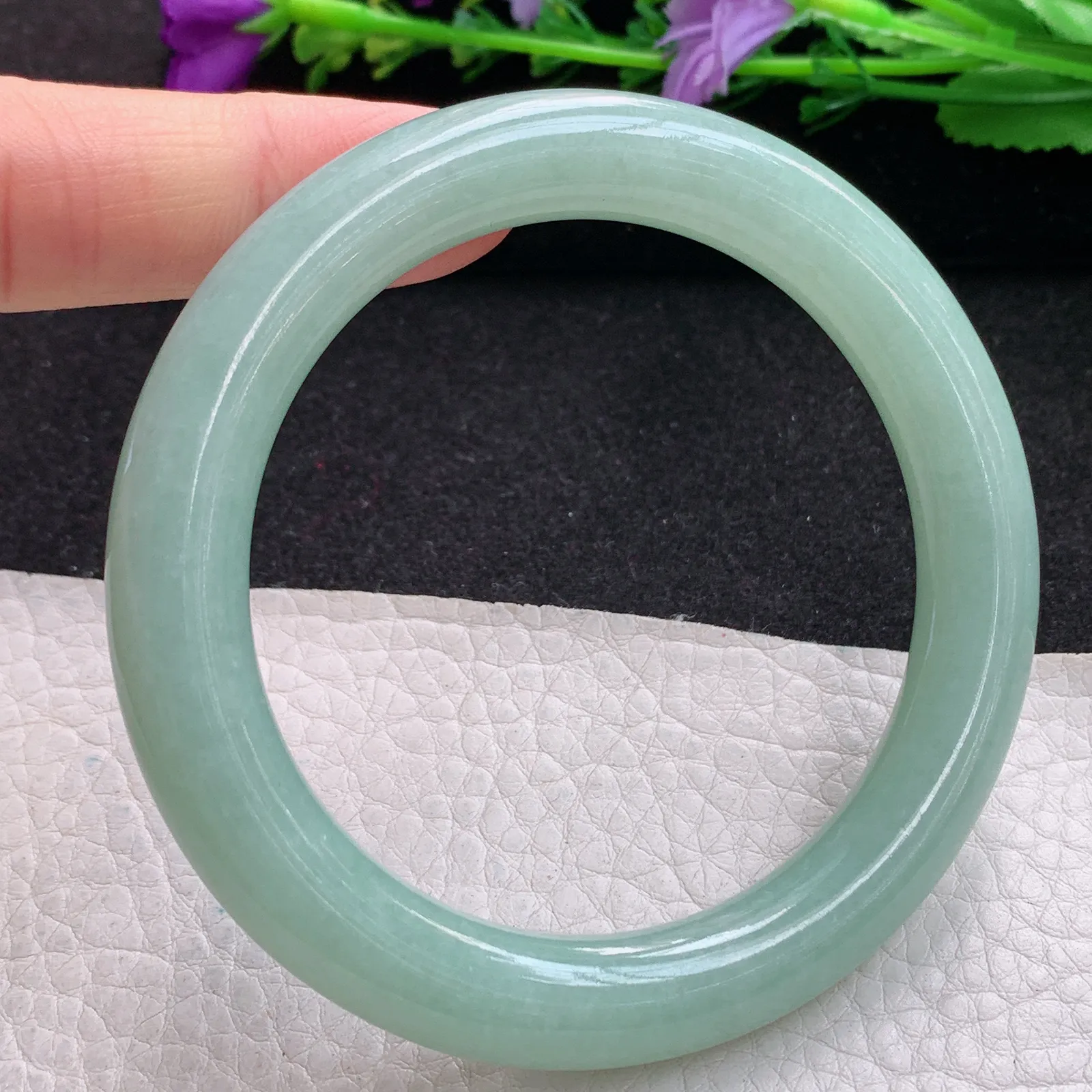 nr实拍58*10.5美人镯 缅甸翡翠a货玉手镯甜绿圆条玉手环 叮当镯