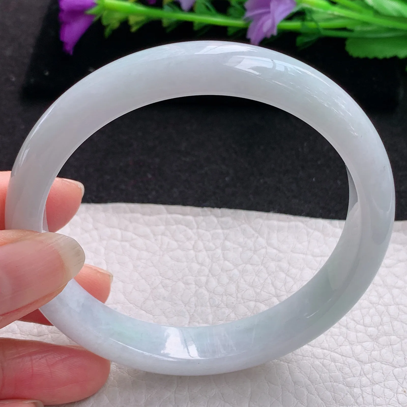 hh大圈口63*11.2*7.8平安镯 缅甸翡翠a货玉手镯水润白月光宽边玉手环