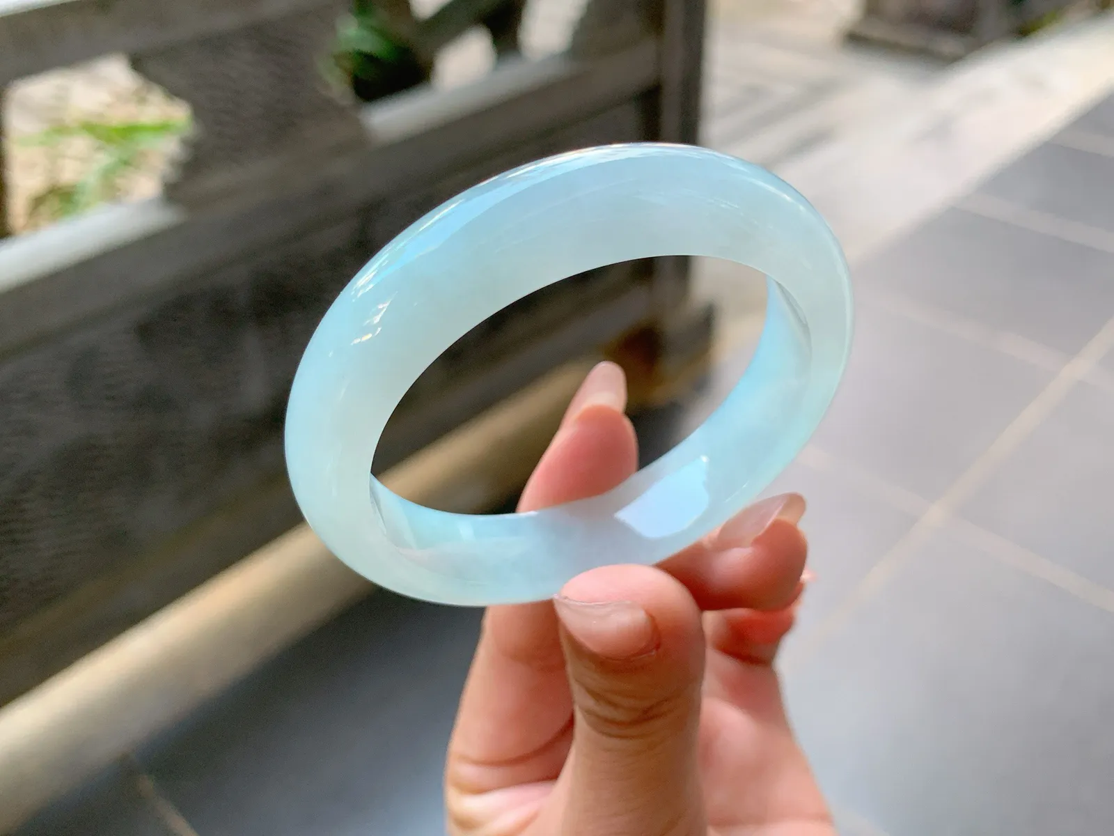 ｜52圈口
冰淡晴，颜色清清爽爽的，利落干净娇俏可爱，整体细腻柔和，