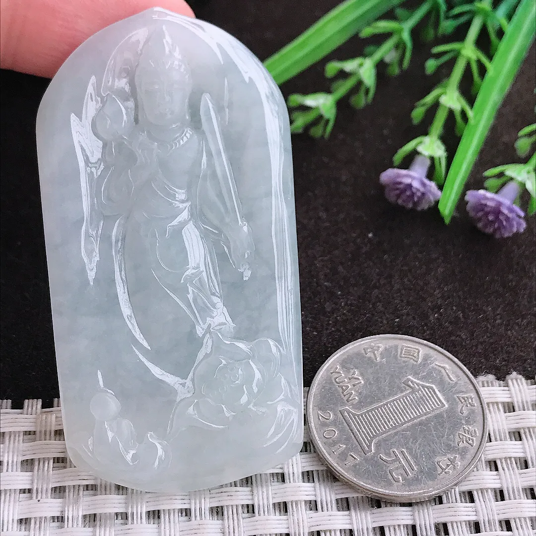实拍A货翡翠64/33.5/5老坑冰纯起胶月光白虚空藏菩萨吊坠翡翠玉观音挂件