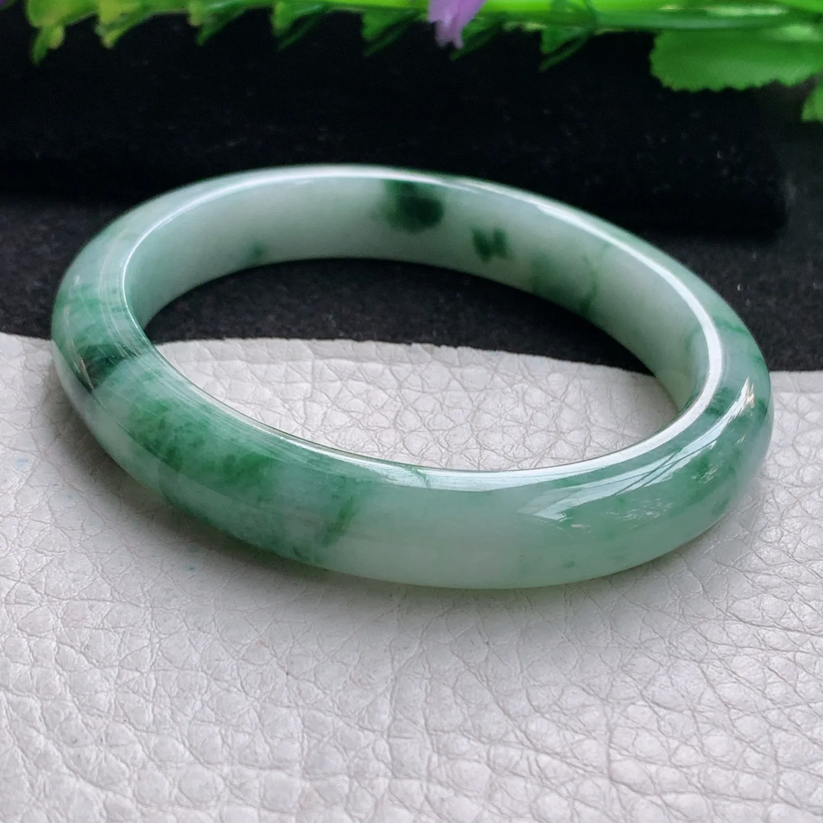 js实拍56.5*48.5*10*7.3轮胎镯 缅甸翡翠精美水润飘花椭圆宽边玉手镯 玉手环