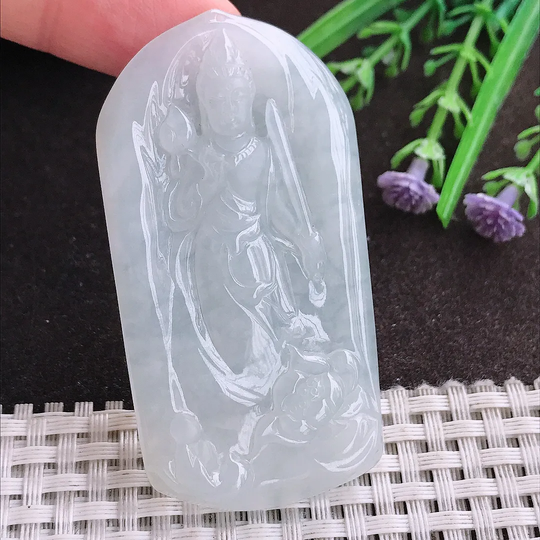 实拍A货翡翠64/33.5/5老坑冰纯起胶月光白虚空藏菩萨吊坠翡翠玉观音挂件