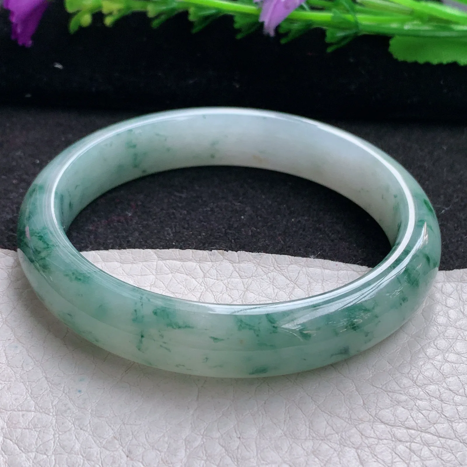 hh实拍59*12.3*8平安镯 缅甸翡翠精美冰飘花灵动宽边玉手镯 玉手环