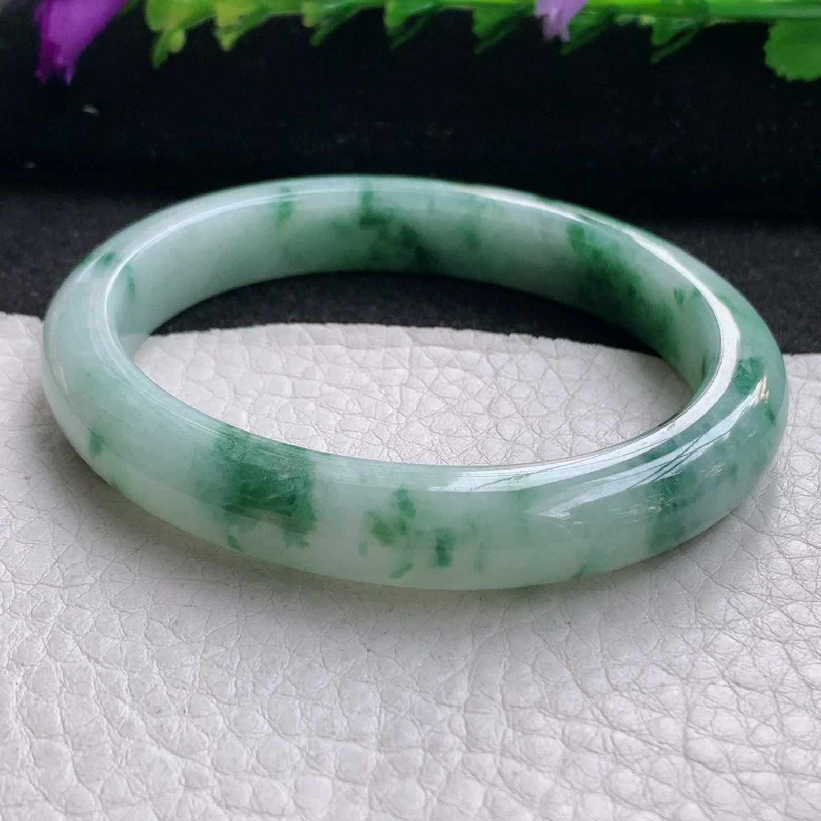 js实拍56.5*48.5*10*7.3轮胎镯 缅甸翡翠精美水润飘花椭圆宽边玉手镯 玉手环