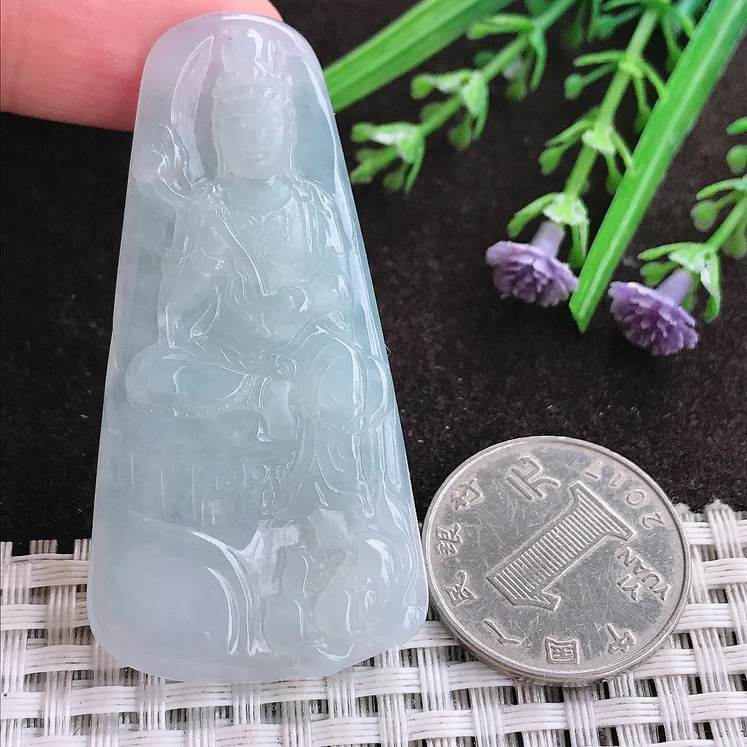 实拍A货翡翠58.5/29.8/6老坑冰胶果冻冰晴大势至菩萨吊坠翡翠持莲观音挂件