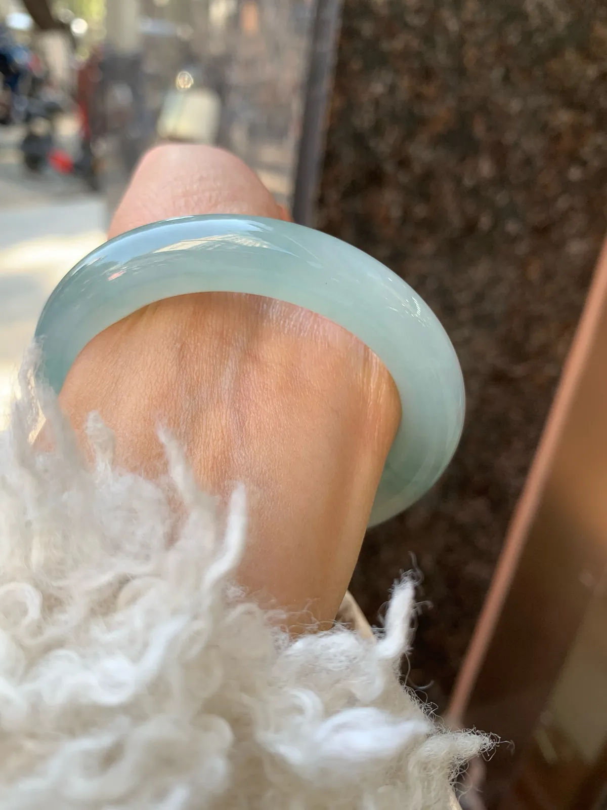 冰晴圆条，底色均匀，冰胶十足
尺寸 54.4-10.7-10.6