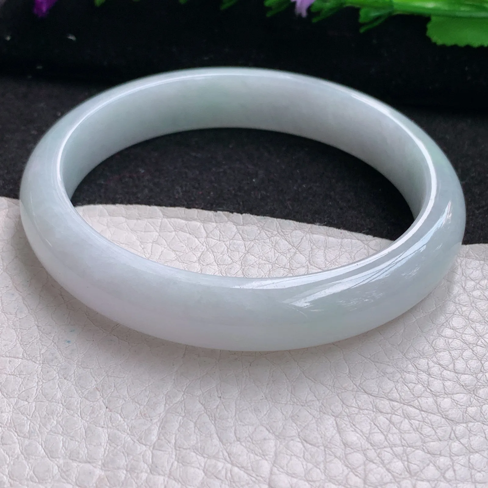 hh大圈口63*11.2*7.8平安镯 缅甸翡翠a货玉手镯水润白月光宽边玉手环