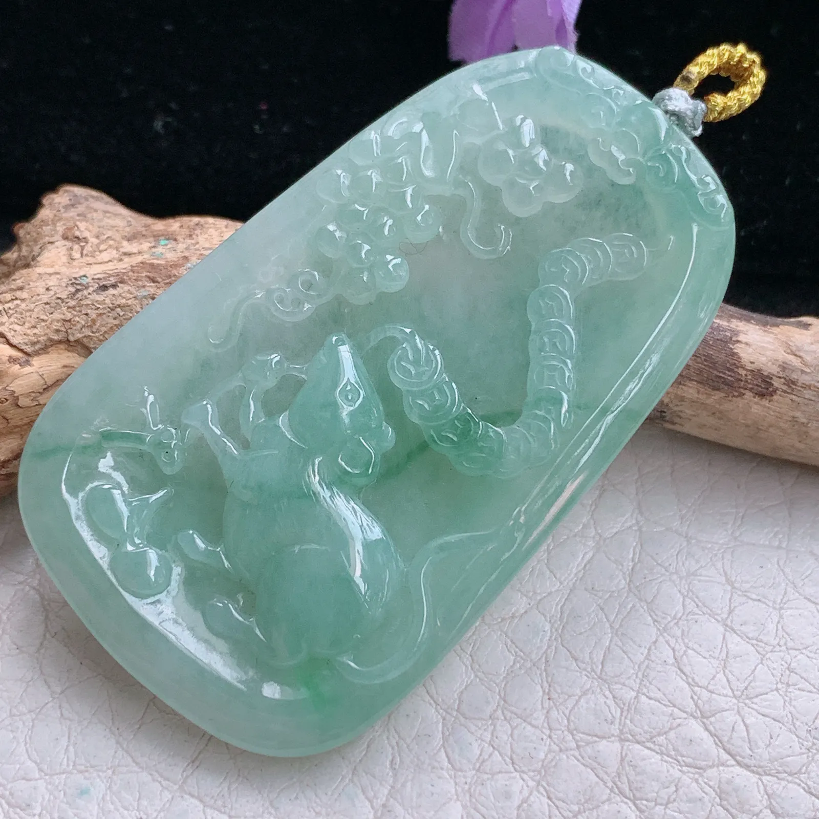 rp实拍50*38*5.3缅甸翡翠精雕飘花招财老鼠 生肖鼠玉吊坠 玉挂坠