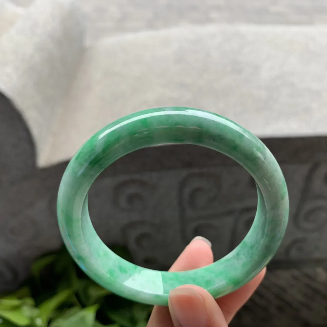 圈口54.6-11.9-8.2 【满绿正圈手镯】正圈54 55可戴