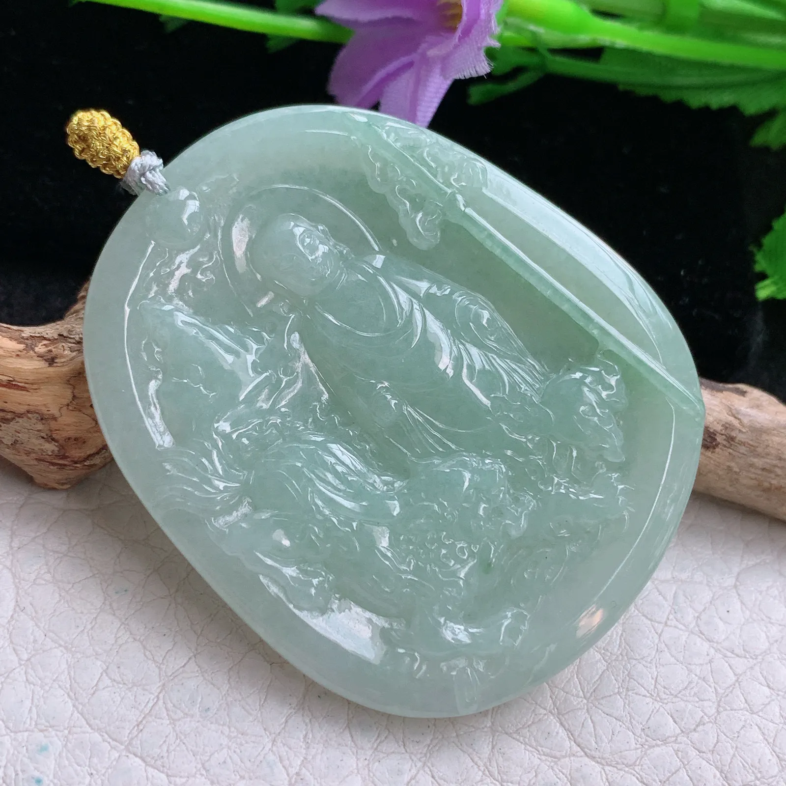 rp实拍50*41.8*5缅甸翡翠精雕甜绿地藏王菩萨玉吊坠 玉挂坠