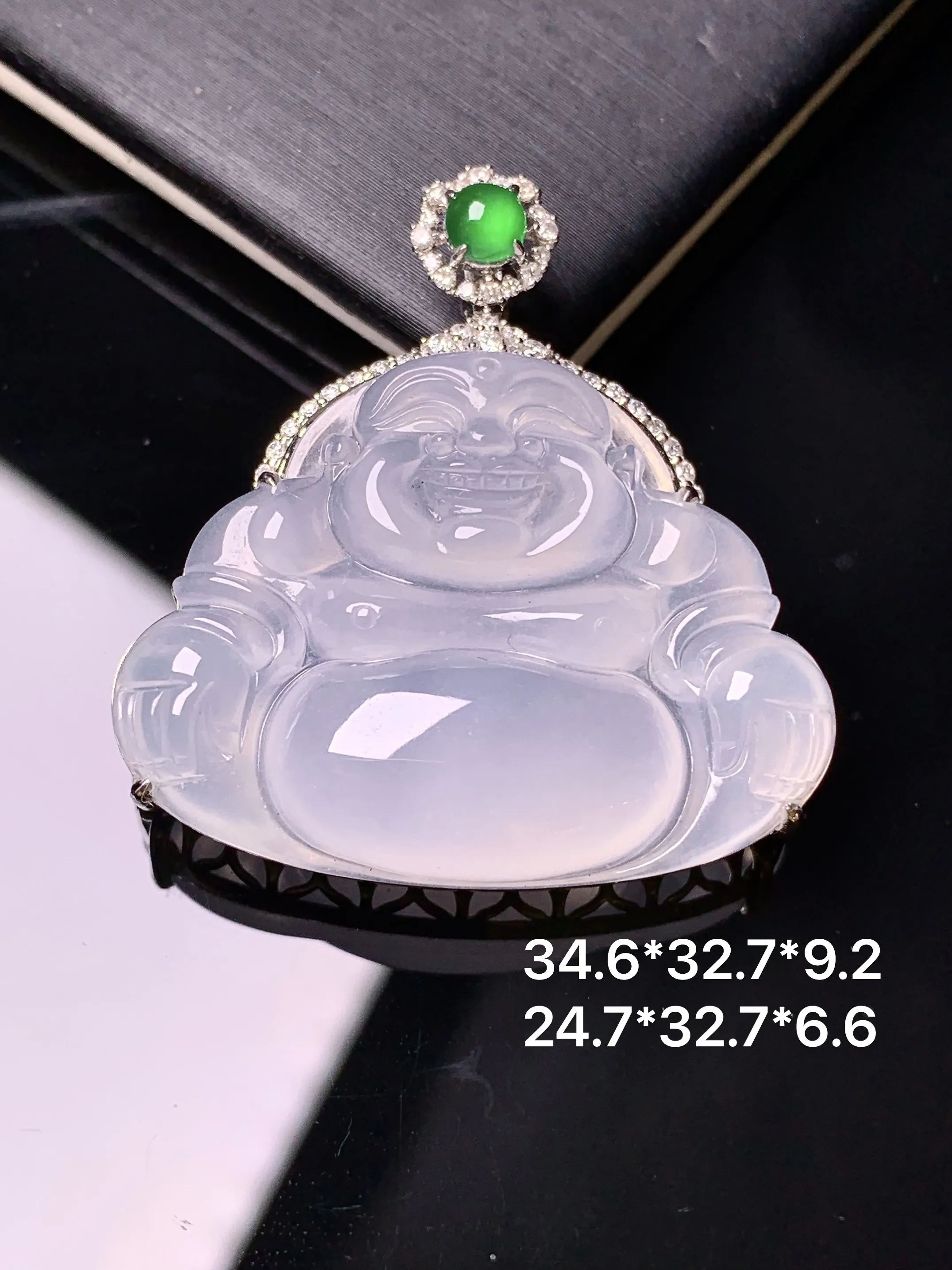 18金钻镶嵌冰种佛公吊坠 玉质细腻 色泽清新艳丽 整体尺寸34.6*32.7*9.2