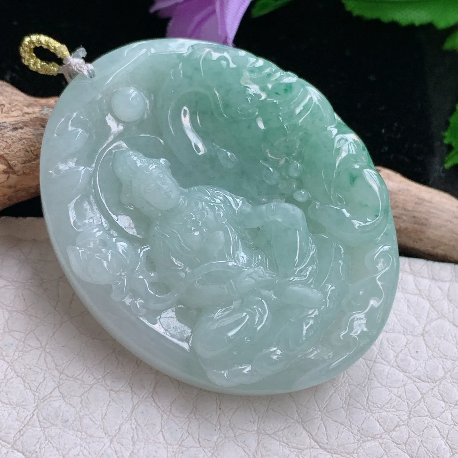 rp实拍48*39.5*7.6缅甸翡翠精雕水润文殊菩萨 生肖守护神玉吊坠 玉挂坠