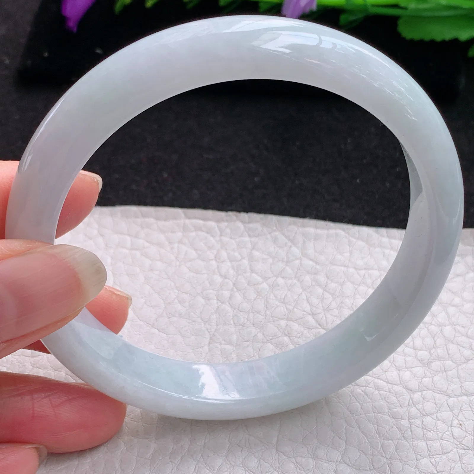 hh大圈口63*11.2*7.8平安镯 缅甸翡翠a货玉手镯水润白月光宽边玉手环