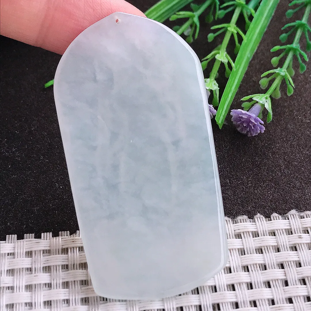 实拍A货翡翠64/33.5/5老坑冰纯起胶月光白虚空藏菩萨吊坠翡翠玉观音挂件