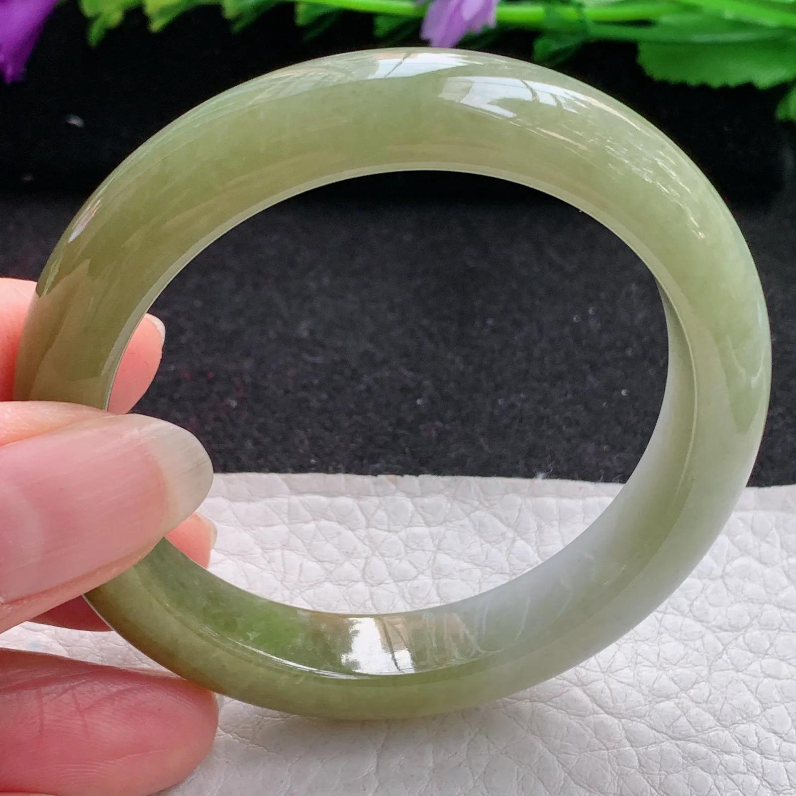 z小圈口51.8*11*8平安镯 缅甸翡翠精美冰双彩秀气宽边玉手镯 玉手环