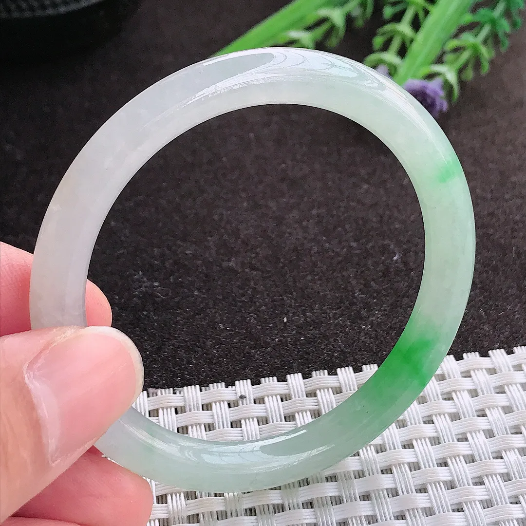 实拍A货翡翠49.5/6.8/7.3小圈口老坑冰润飘阳绿圆条手镯翡翠玉镯子平安镯
