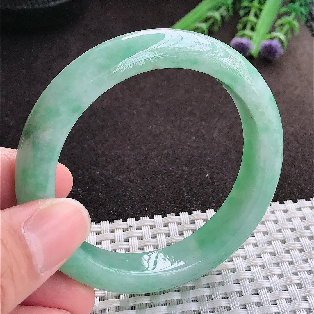 实拍A货翡翠54.8/12.2/8.6老坑冰润起胶满绿手镯宽边玉镯子平安镯