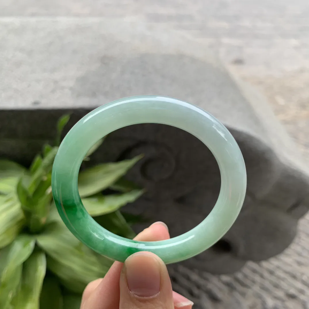 小圈口49.8-9 【飘绿圆条手镯】圆条49 50可戴