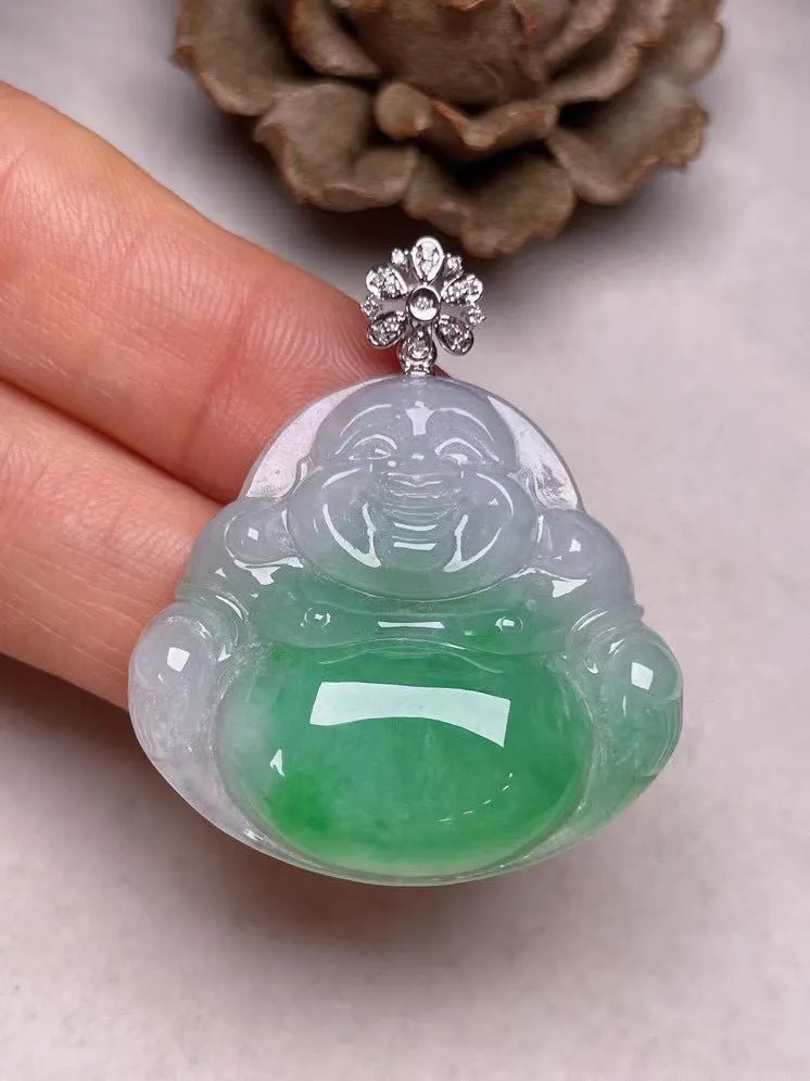 冰糯种飘绿佛公吊坠、真金真钻镶嵌，种水好，玉质细腻 .裸石尺寸 31.7*29.8