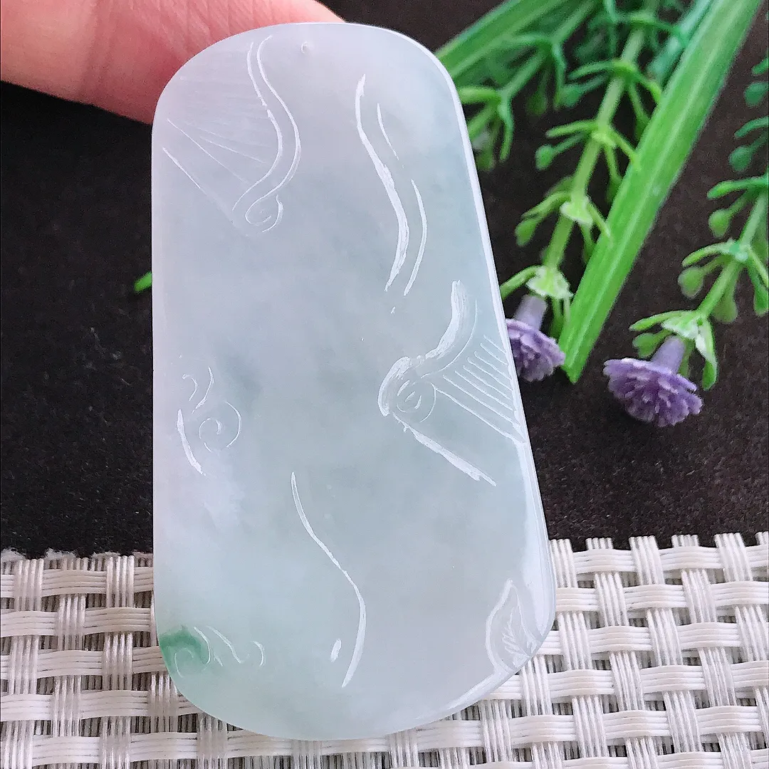 实拍A货翡翠61.3/34.8/5.8老坑冰润起胶月光白大势至菩萨吊坠翡翠玉牌挂件