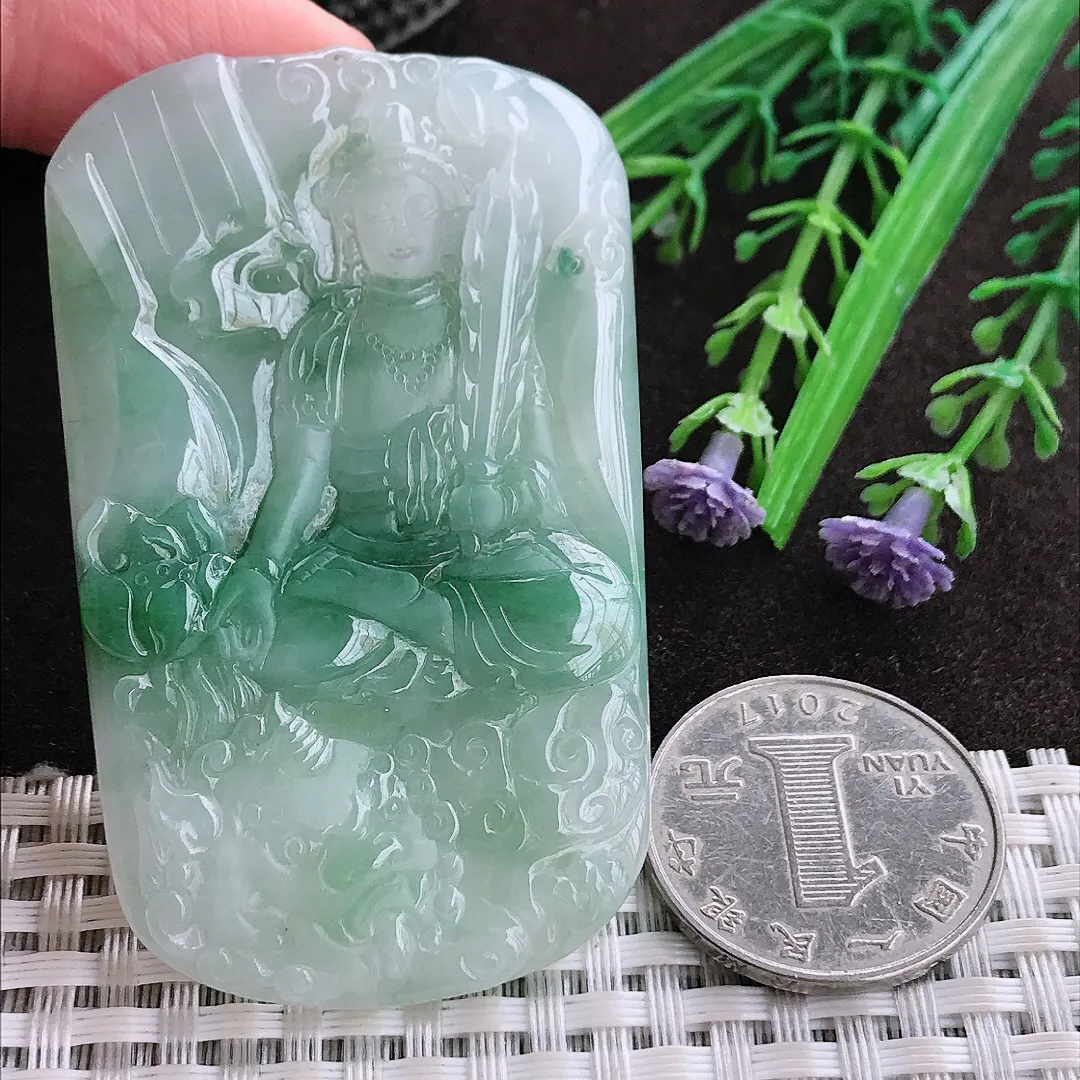 实拍A货翡翠65/40.5/5.4老坑冰润起胶飘花文殊菩萨吊坠翡翠玉牌挂件