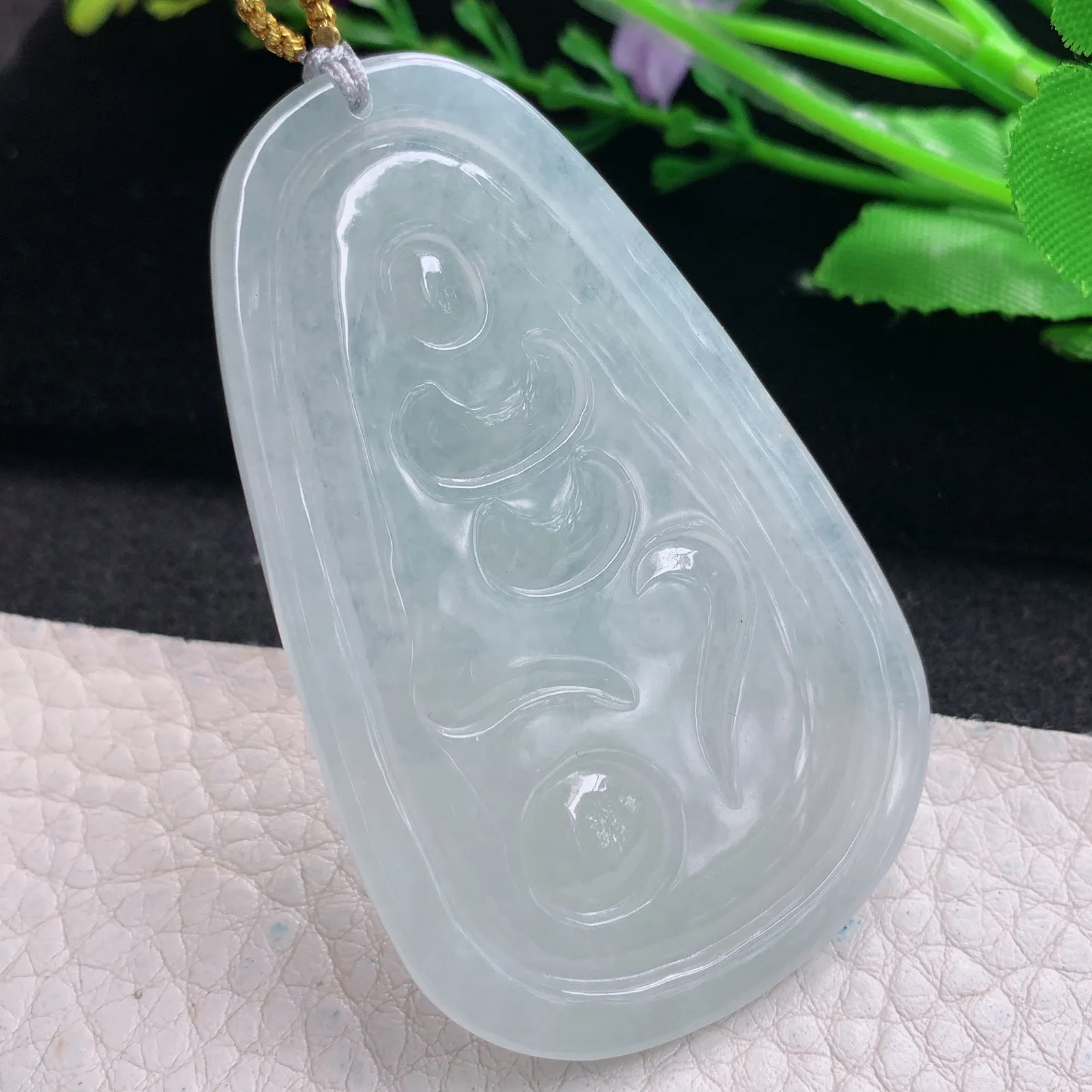 rp实拍59.8*37.8*4.5缅甸翡翠精雕冰纯立体关公 关二爷玉吊坠 玉挂坠