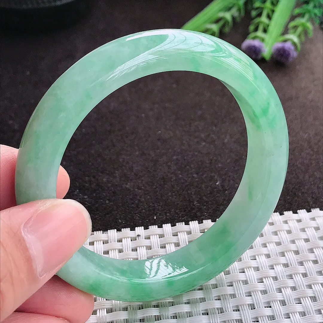 实拍A货翡翠54.8/12.2/8.6老坑冰润起胶满绿手镯宽边玉镯子平安镯