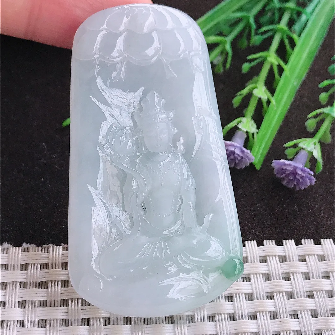 实拍A货翡翠61.3/34.8/5.8老坑冰润起胶月光白大势至菩萨吊坠翡翠玉牌挂件