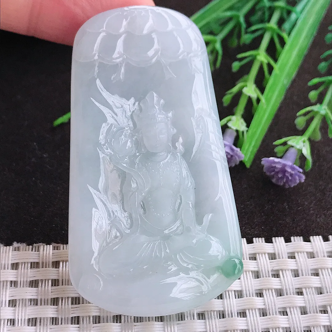 实拍A货翡翠61.3/34.8/5.8老坑冰润起胶月光白大势至菩萨吊坠翡翠玉牌挂件