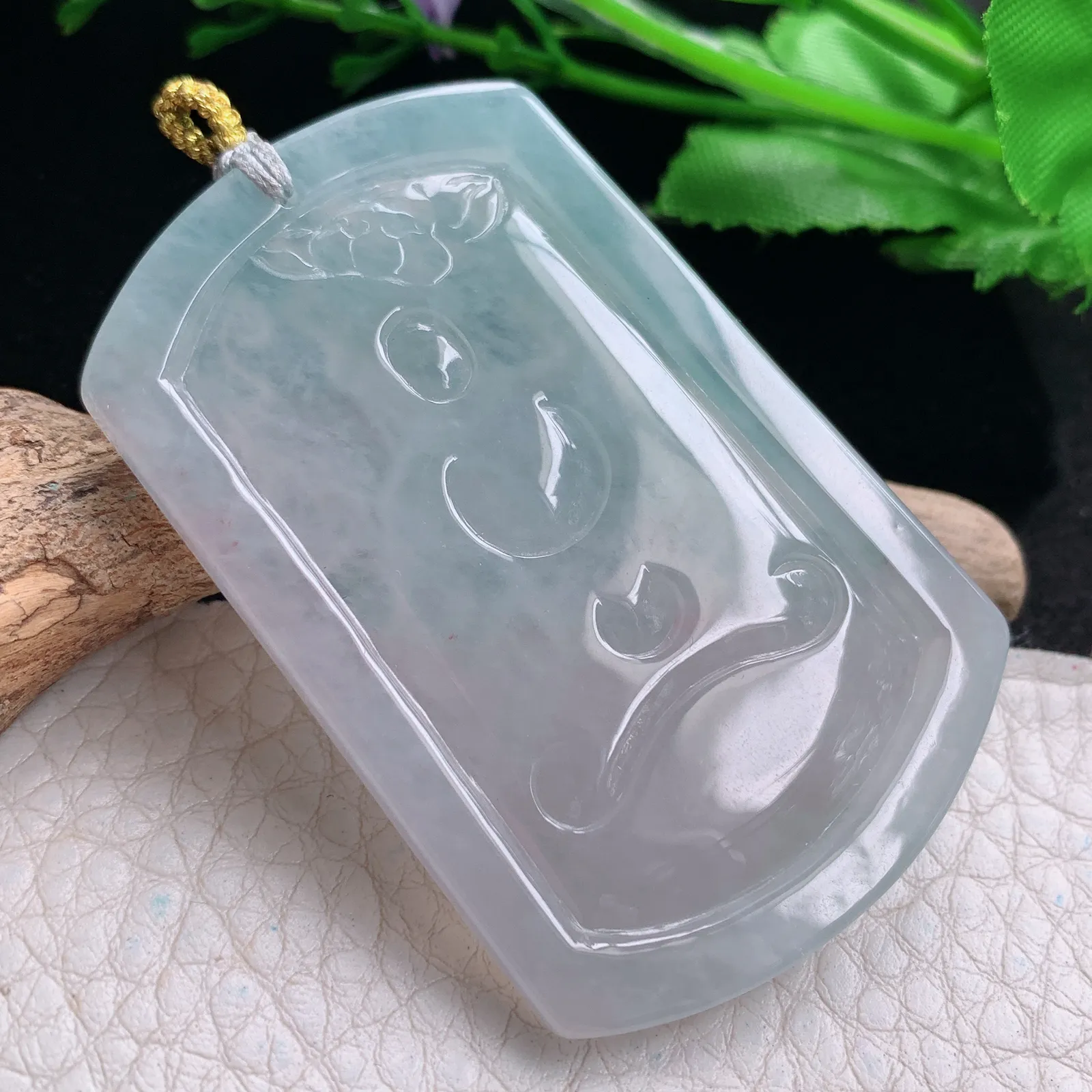 rp实拍55.6*36.5*6缅甸翡翠精雕冰晴底普贤菩萨 生肖守护神玉吊坠 玉挂坠