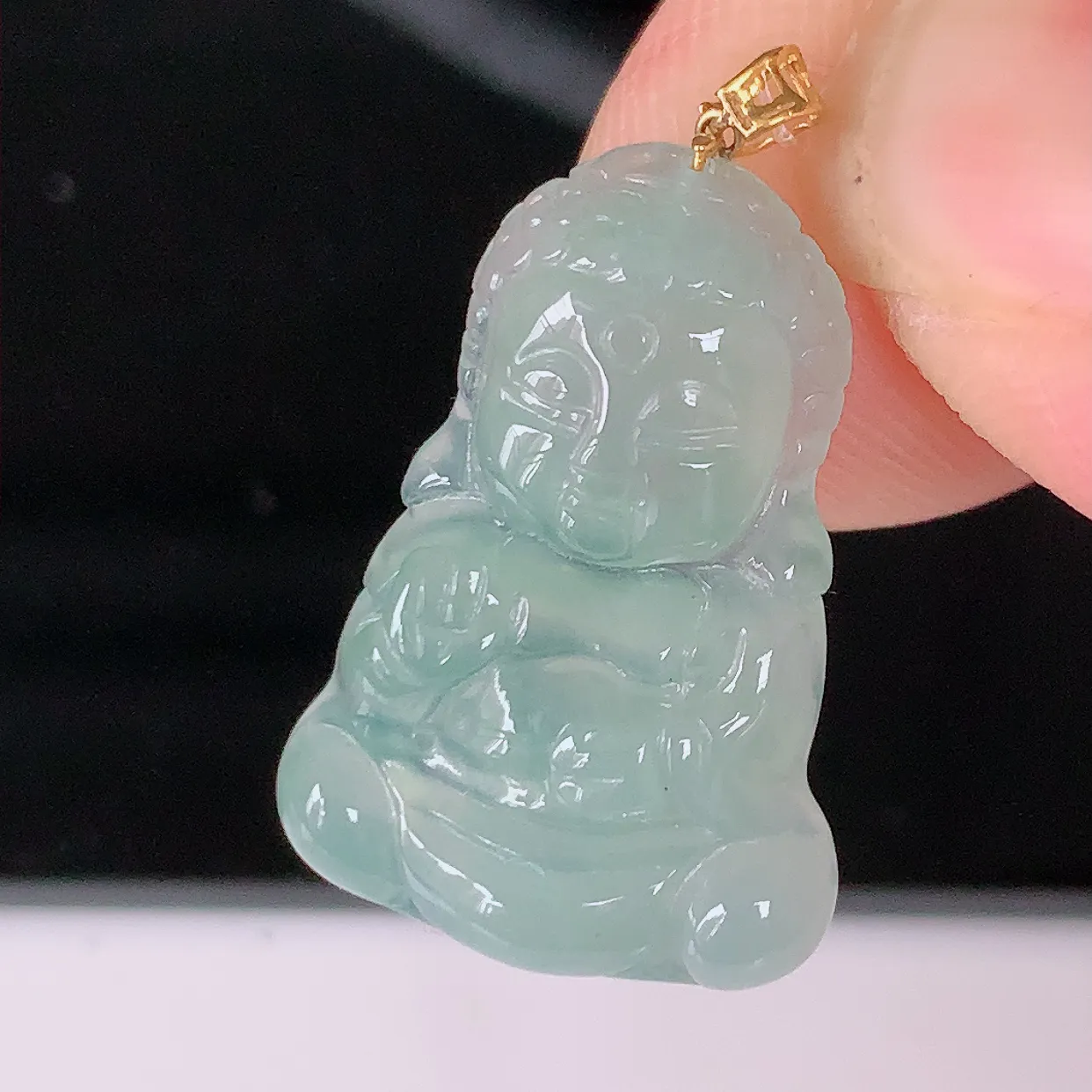 18K金镶嵌冰种翡翠保平安宝宝佛吊坠，一生平安，玉质莹润佩戴佳品，#49.22