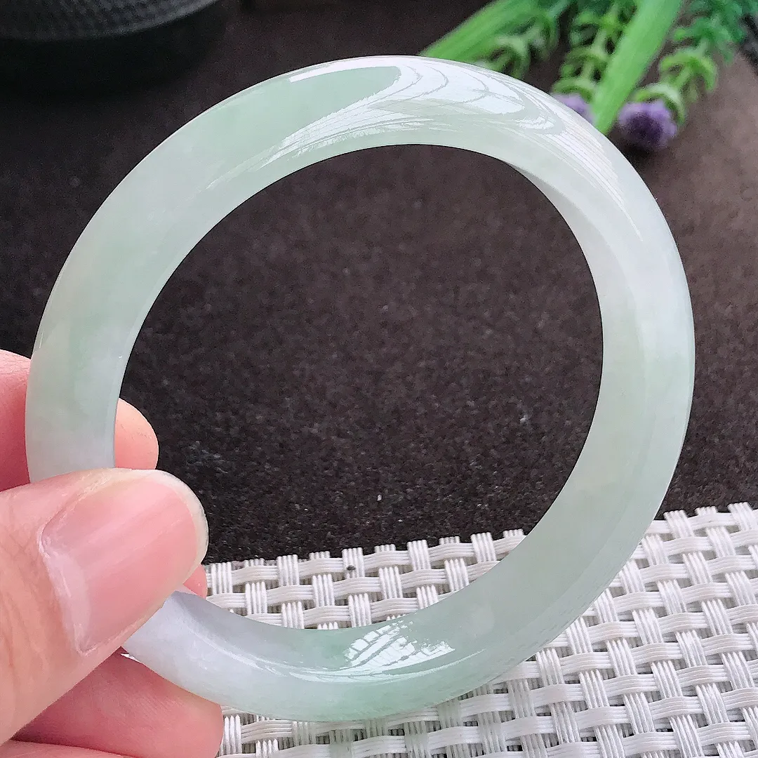 实拍A货翡翠57/11.8/8.1老坑冰胶果冻冰晴绿手镯宽边玉镯子平安镯