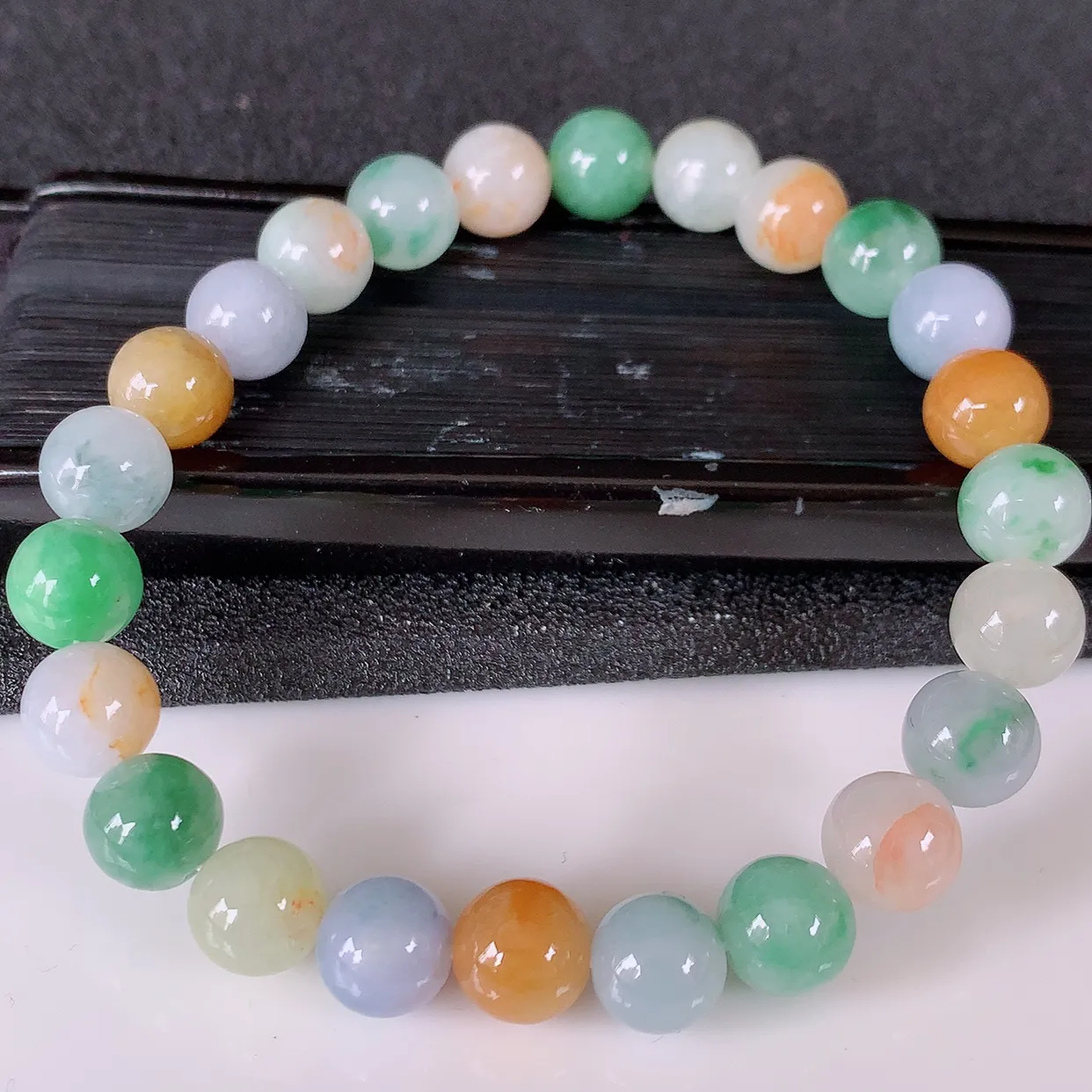 自然光实拍，冰润多宝翡翠手链，多彩翡翠手串，颜色丰富，料子细腻， 高档大气，自戴送礼佳品！#46.16取一尺寸7.6mm