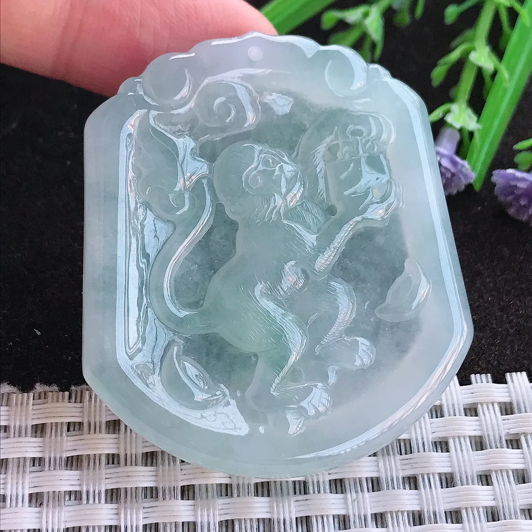 实拍A货翡翠50/44/5.2老坑冰胶果冻冰晴生肖猴牌吊坠翡翠玉牌挂件