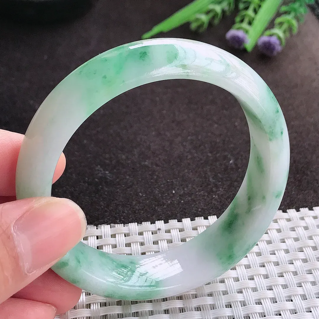 实拍A货翡翠54.5/15.5/8.1老坑精美温润飘花手镯宽边玉镯子平安镯