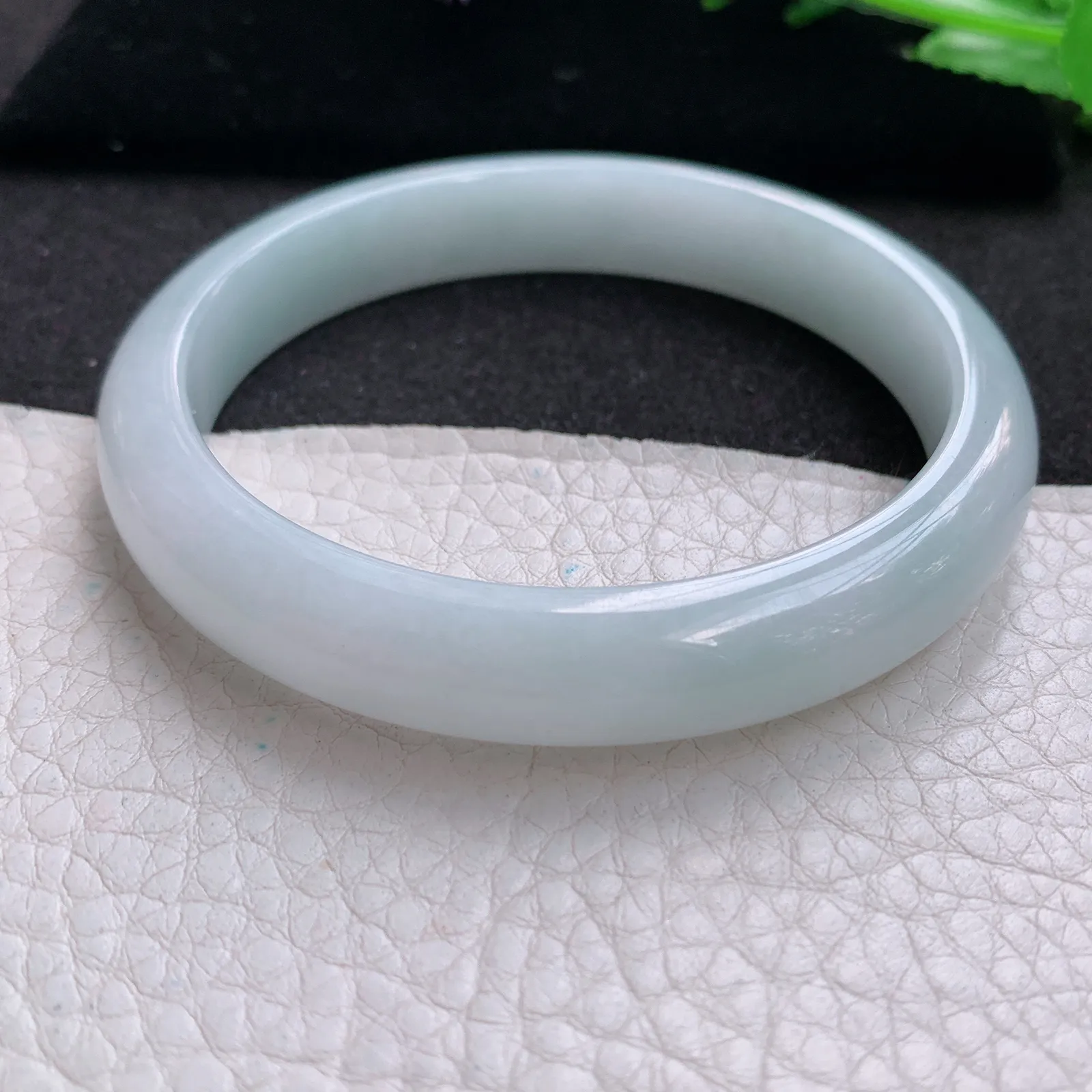 nr大圈口59.5*11.2*7.3平安镯 缅甸翡翠a货玉手镯白月光宽边玉手环