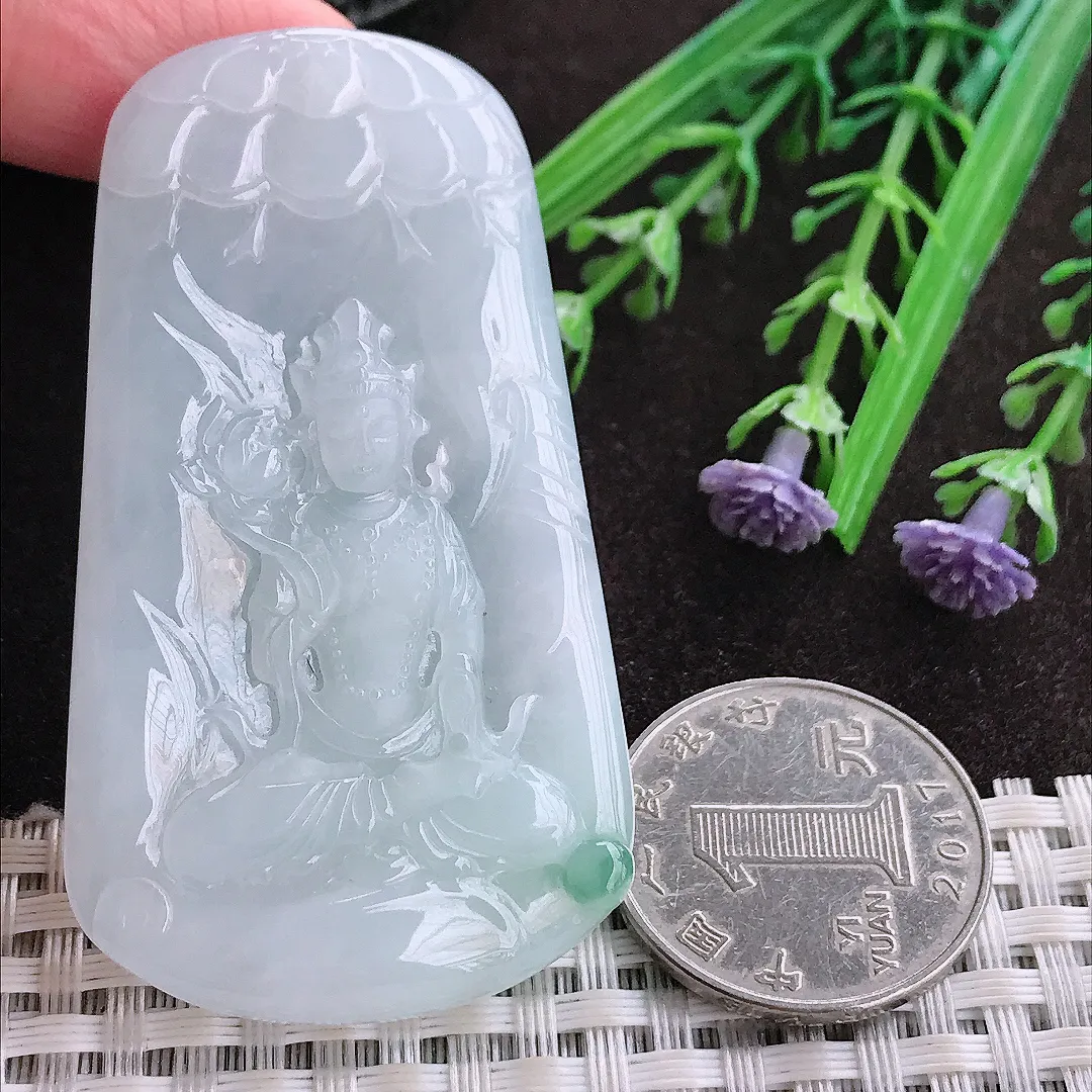 实拍A货翡翠61.3/34.8/5.8老坑冰润起胶月光白大势至菩萨吊坠翡翠玉牌挂件