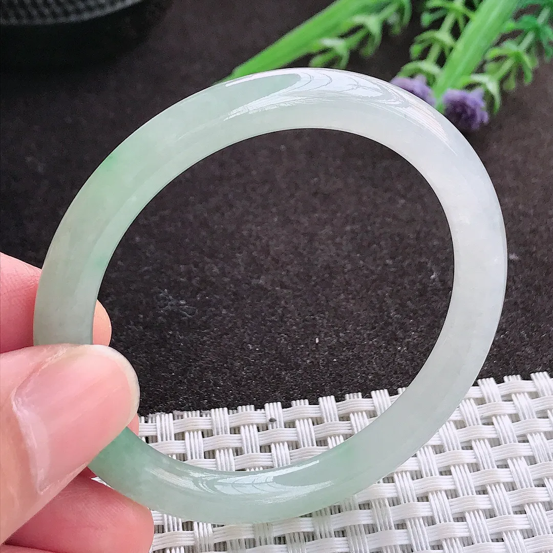 实拍A货翡翠49.5/6.8/7.3小圈口老坑冰润飘阳绿圆条手镯翡翠玉镯子平安镯