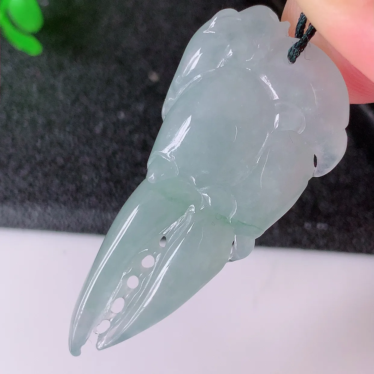 自然光实拍，冰胶翡翠八方来财吊坠，种老水足，雕工精湛 ， 寓意美好， 佩戴时尚出众！#60.16