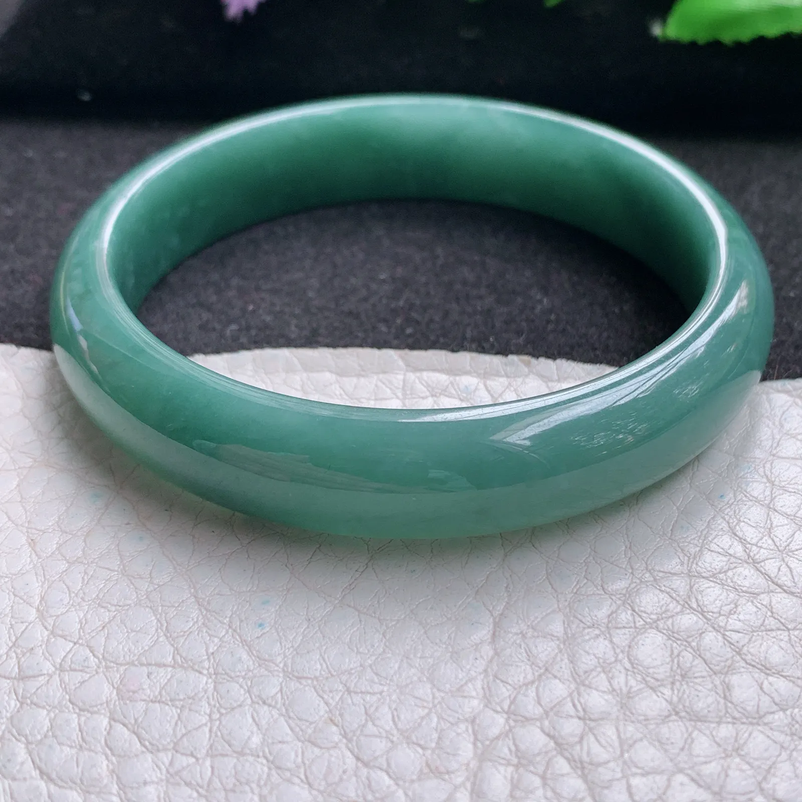 nr自然光56*12*6.5平安镯 翡翠a货玉手镯蓝韵宽边玉手环