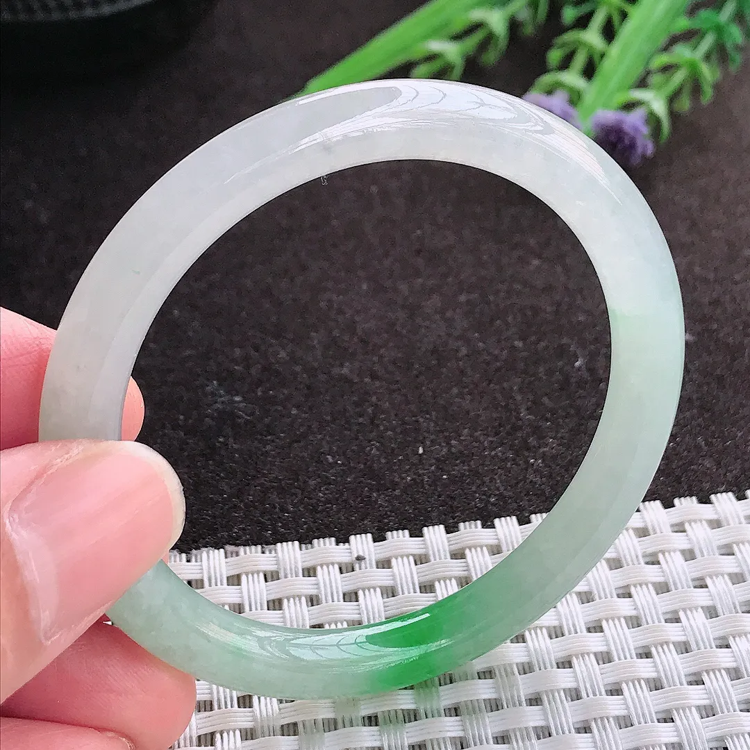 实拍A货翡翠49.5/6.8/7.3小圈口老坑冰润飘阳绿圆条手镯翡翠玉镯子平安镯