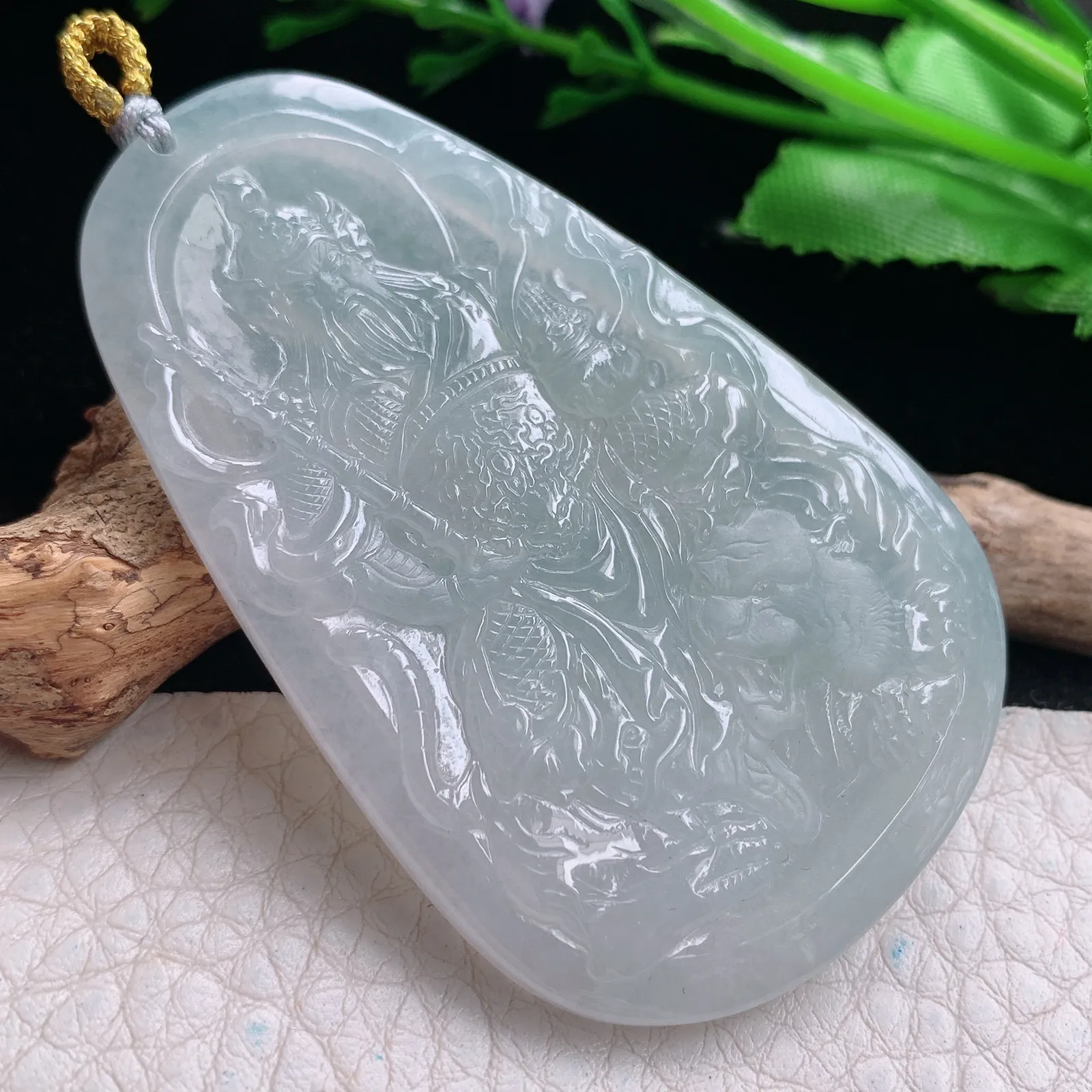 rp实拍59.8*37.8*4.5缅甸翡翠精雕冰纯立体关公 关二爷玉吊坠 玉挂坠