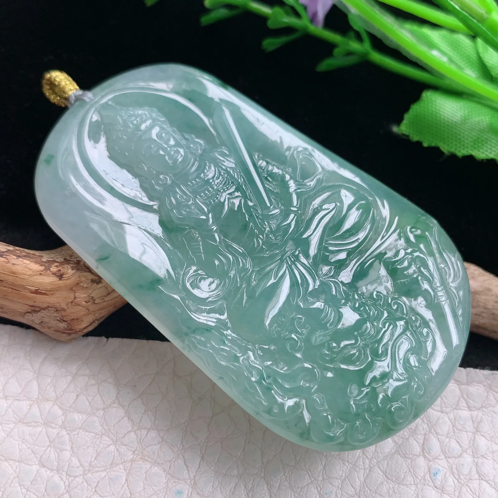 rp实拍63.7*38.8*5.8缅甸翡翠精雕文殊菩萨 生肖守护神玉吊坠 玉挂坠