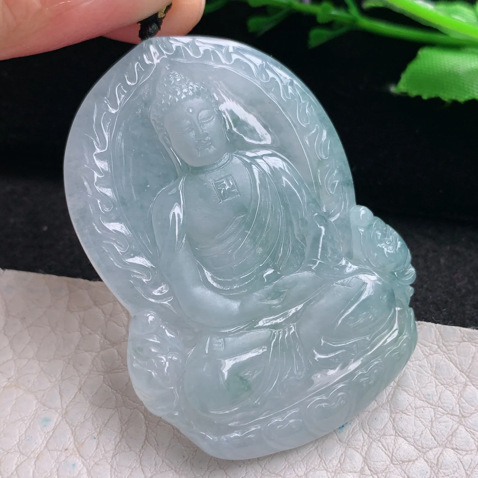 kh实拍51.8*38.5*5.5缅甸翡翠精雕冰飘花大日如来佛祖玉吊坠 玉挂坠