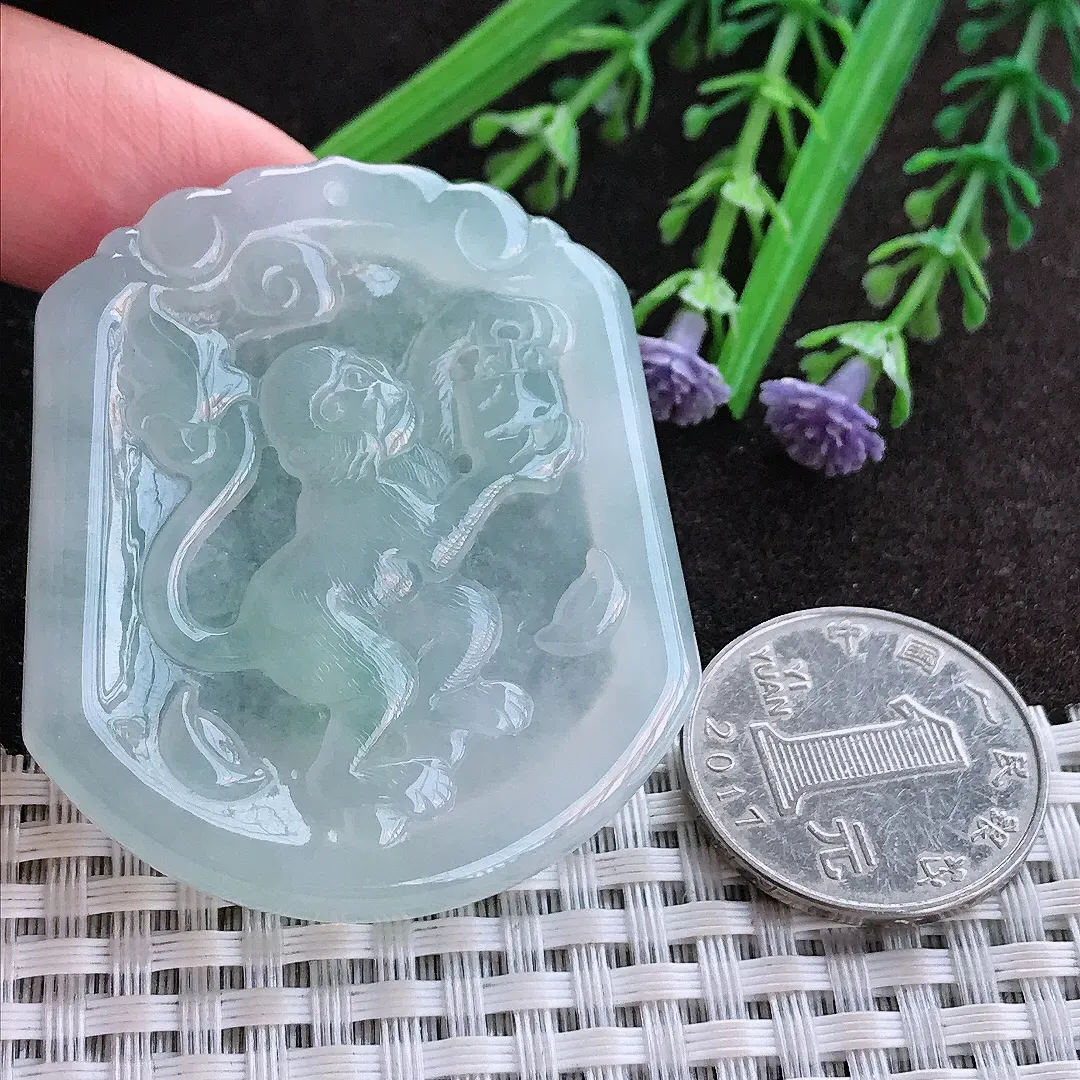 实拍A货翡翠50/44/5.2老坑冰胶果冻冰晴生肖猴牌吊坠翡翠玉牌挂件