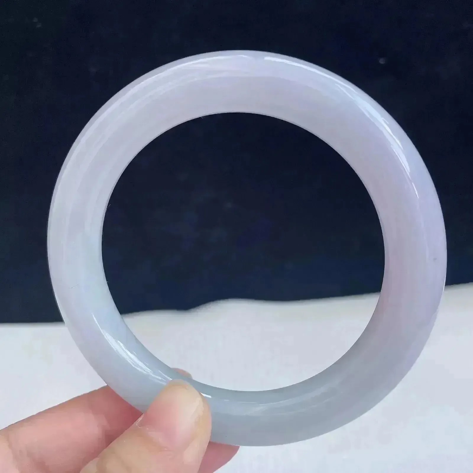 58圈有种有色天然翡翠A货淡紫玉手镯好种水春彩水润手镯67.26g