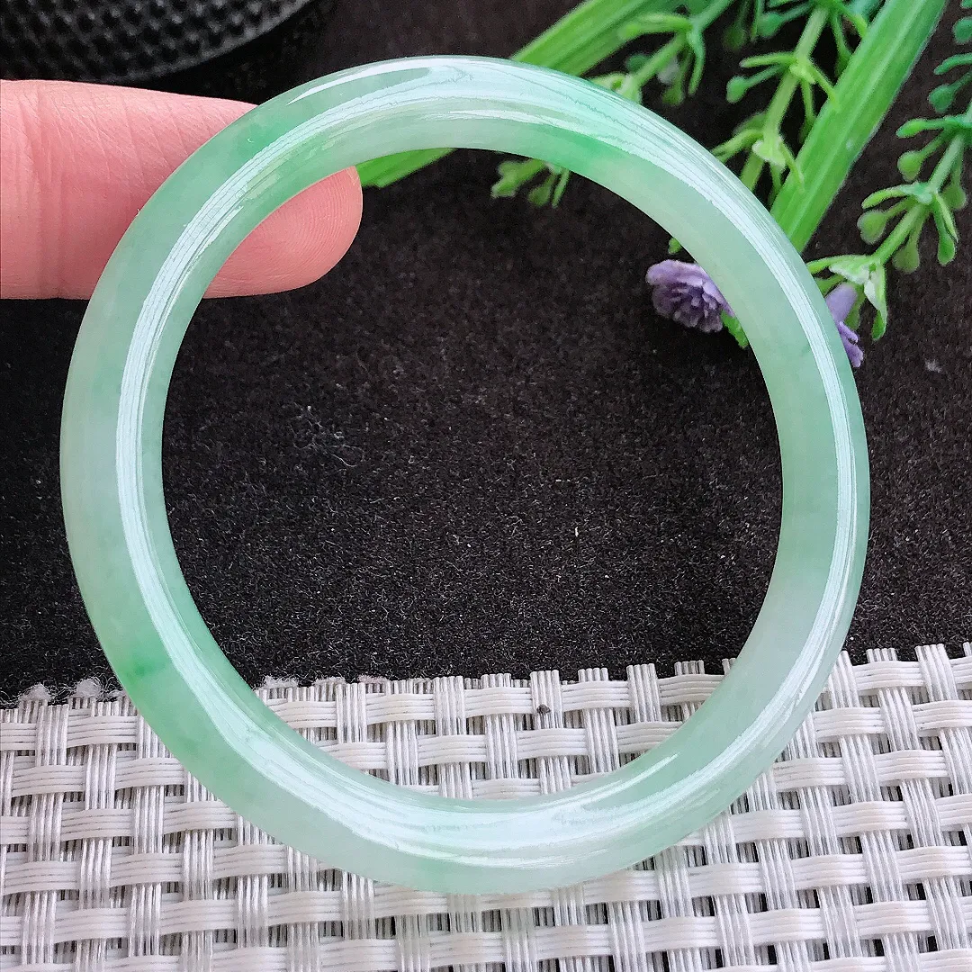 实拍A货翡翠52/6.6/7.3小圈口老坑冰胶水灵冰甜绿圆条手镯翡翠玉镯子平安镯