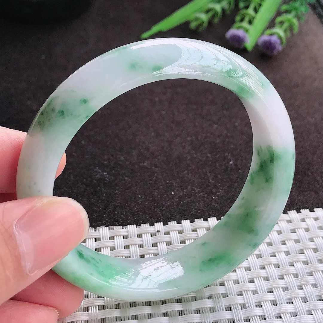 实拍A货翡翠54.5/15.5/8.1老坑精美温润飘花手镯宽边玉镯子平安镯