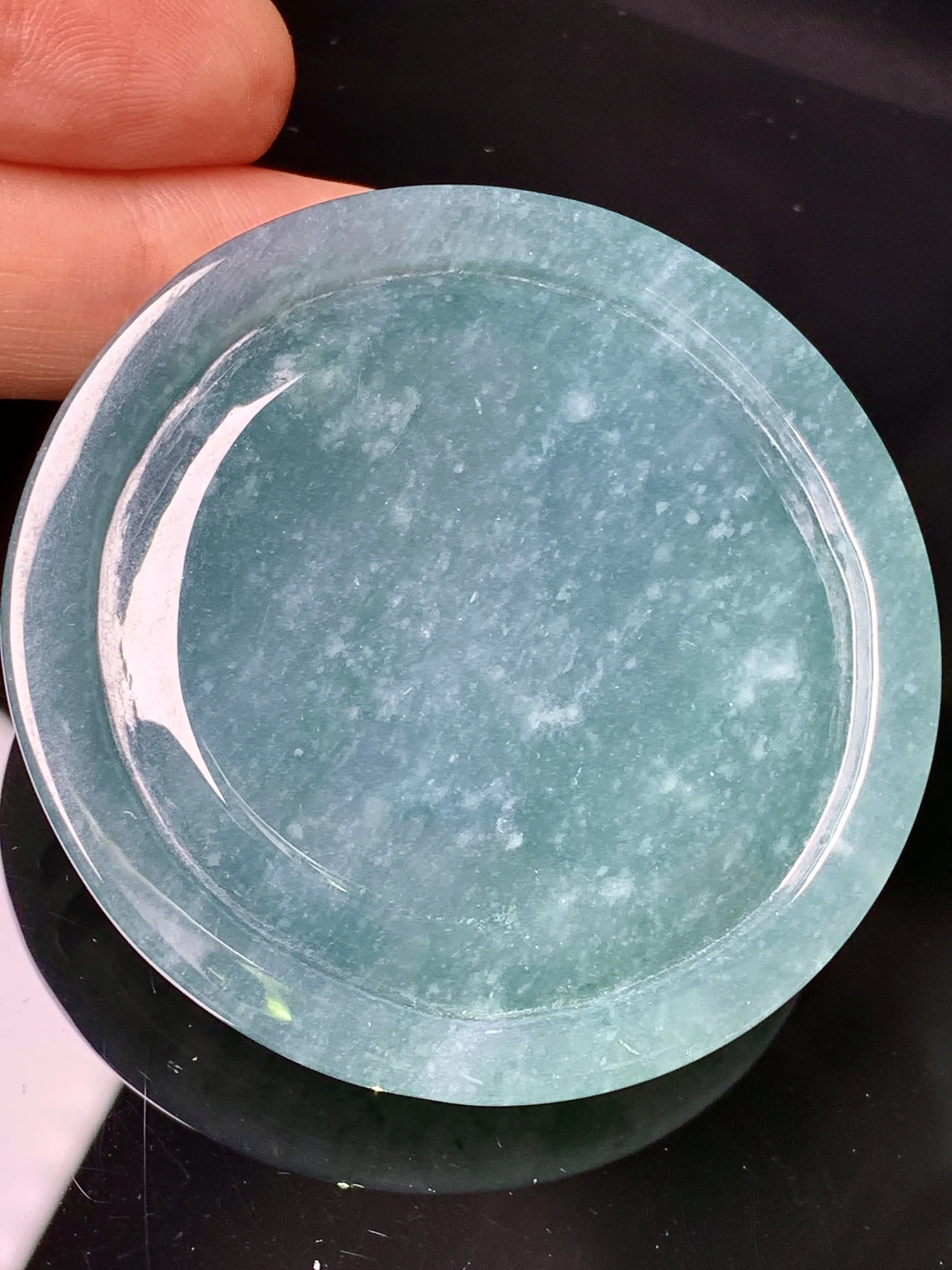 生肖龙牌吊坠 玉质细腻 色泽清新艳丽 整体尺寸53*11.8