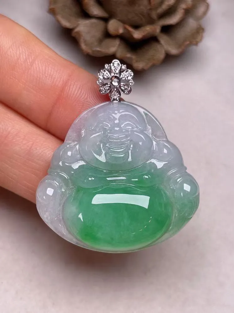 冰糯种飘绿佛公吊坠、真金真钻镶嵌，种水好，玉质细腻 .裸石尺寸 31.7*29.8